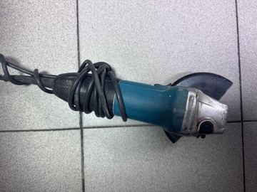 Б/у Угловая шлифмашина Makita ga5030 01-200933848
