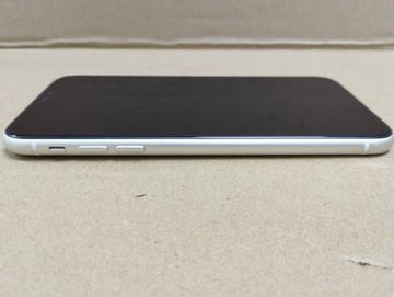 Б/в Мобільний телефон Apple iphone 11 64gb 01-200956942