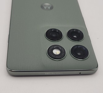 Б/в Мобільний телефон Motorola moto edge 60 pro 12/512gb 01-200902729