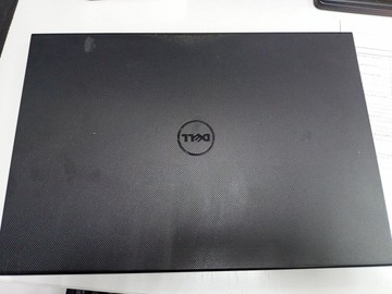 Dell 15/pentium 3558u ddr3/4gb ddr3/hdd *відсутній/ssd *відсутній/geforce 820m 2gb