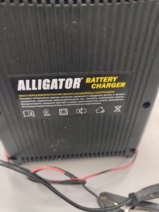 Б/у Автомобильное зарядное устройство Alligator ac804 01-200999327