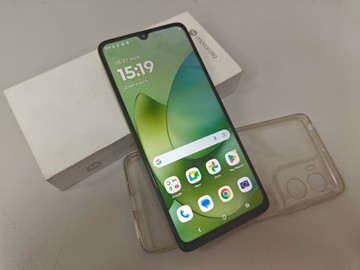 Б/в Мобільний телефон Motorola moto g06 4g 4/64gb 01-201001394