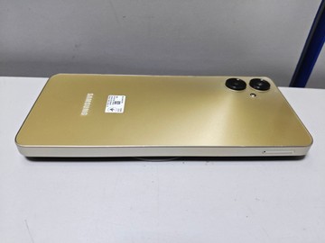 Б/в Мобільний телефон Samsung galaxy a06 4/128gb 01-201033741