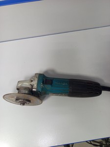 Б/в Кутова шліфмашина Makita ga5030r 01-200993054
