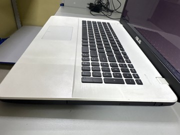 Б/в Ноутбук Asus 17/pentium n3530 ddr3/4gb ddr3/hdd *відсутній/ssd 1000 gb/*інтегрована 01-201086642