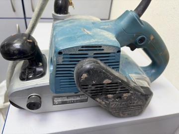Б/у Ленточная шлифмашина Makita 9403 01-201105856