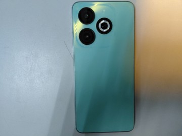 Б/в Мобільний телефон Infinix smart 8 x6525 4/64gb 01-201108489