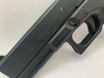 Б/в Пістолет для страйкболу Umarex glock 17 gen.4 co2 blowback 01-201030407