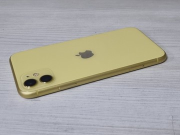 Б/в Мобільний телефон Apple iphone 11 64gb 01-201107279