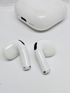 Б/в Навушники Apple airpods 4 with active noise cancellation 01-201052967