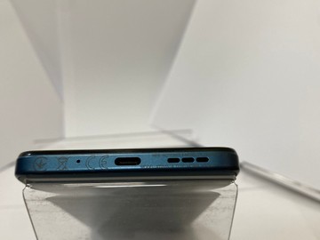 Б/в Мобільний телефон Motorola moto g06 4g 4/256gb 01-201158535