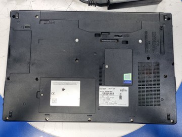 Б/в Ноутбук Fujitsu 15/core i5 6200u ddr3/8gb ddr4/hdd 500 gb/*інтегрована 01-201166192