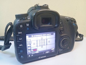 Б/в Фотоапарат Canon eos 7d mark ii + yongnuo yn50mm f/1,8 01-201154487