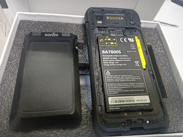 01-200568418: Sonim rs60