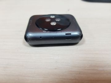 01-200600528: Apple series 1 42mm a1554