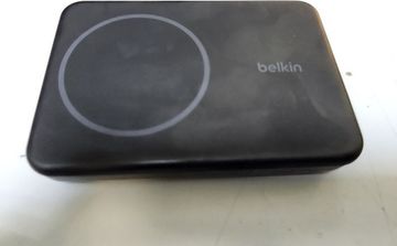 01-200770379: Belkin boostcharge magnetic wireless power bank 5k + stand