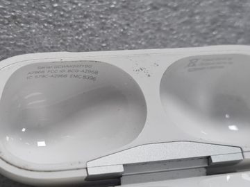 Б/в Навушники Apple airpods pro 2nd generation with magsafe charging case usb-c 01-200802903