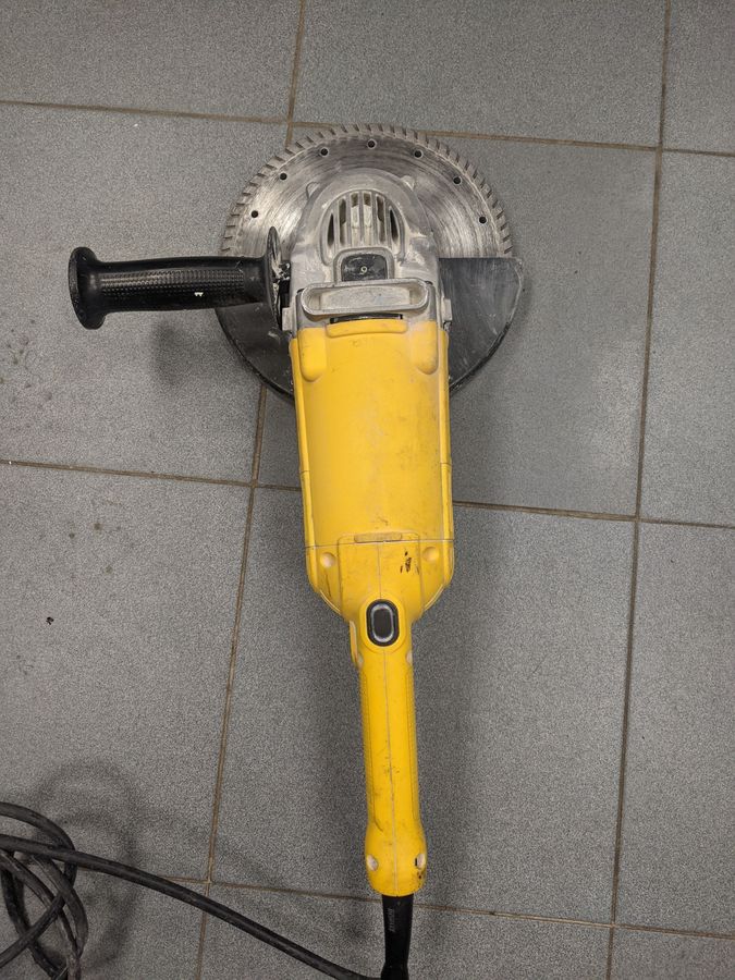 Dewalt dwe492