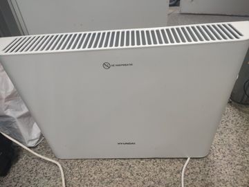 Б/в Обігрівач Hyundai hhc-2000me 01-200817342