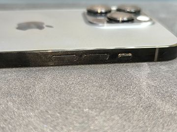 Б/в Мобільний телефон Apple iphone 14 pro 256gb esim 01-200855897