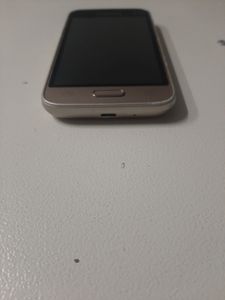 Б/в Мобільний телефон Samsung galaxy j1 mini 2016 01-200865750