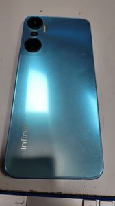 Б/в Мобільний телефон Infinix hot 20 6/128gb 01-200794933