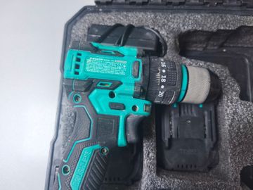 Б/в Шурупокрут Zegor cdp-21 2акб 2ah зп 01-200884100