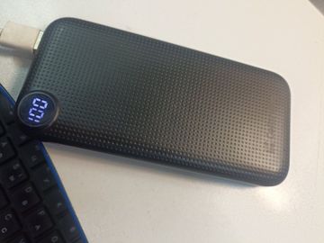 Б/в Зовнішній акумулятор Безмоделі 10000 01-200898748