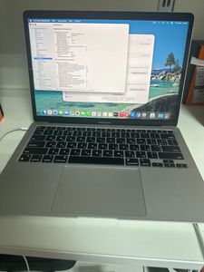 Б/в Ноутбук Apple makbook air 13,3"/apple m1/ram8gb/ssd256gb/7core gpu 01-200912367