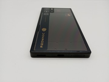 Б/в Мобільний телефон Zte redmagic 9s pro 16/512gb 01-200885946