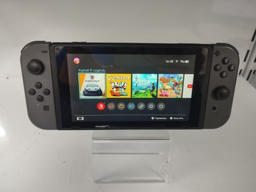 Б/у Игровая приставка Nintendo switch 01-200932460