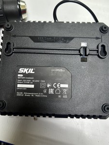 Б/у Аккумуляторный шуруповерт Skil dd1e3080 01 1акб 4ah зп 01-200965743