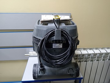 Б/у Пылесос Karcher nt 22/1 ap te l 01-200975786