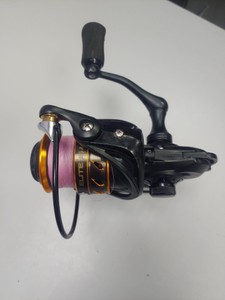 Б/в Котушка рибальська Salmo salmo elite jig & spoon 10 1000fd 9310fd 01-200977689