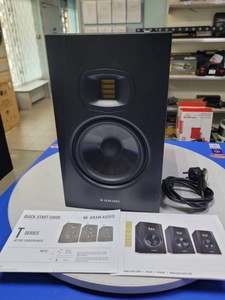Б/в Акустика Adam audio t7v 01-200997285