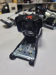Б/в Кріплення до лиж Salomon spheric 01-200924693