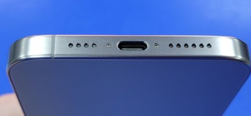Б/в Мобільний телефон Apple iphone 15 pro max 256gb 01-200954306