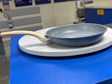 Б/у Сковорода  Kitchen Pro bo-13259 арт.139341 24см 01-201011817