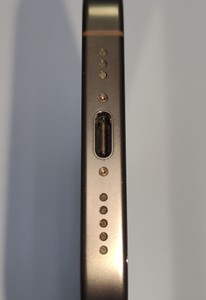 Б/в Мобільний телефон Apple iphone 16 pro 256gb 01-201031708