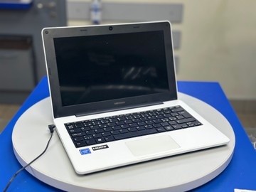 Б/в Ноутбук Medion celeron n3450 ddr3/4gb ddr3/ssd 64 gb/*інтегрована 01-201151138