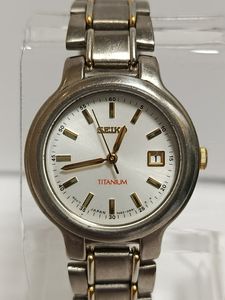 01-200613014: Seiko titanium 7n82-0420
