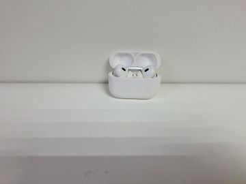 01-200736848: Apple airpods pro 2nd generation with magsafe charging case usb-c