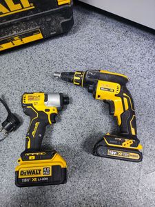 01-200637513: Dewalt dcf620 + dcf840 + акб 1,5 ач + акб 4,0 ач + зп