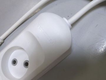 01-200749604: Neomax 3 розетки