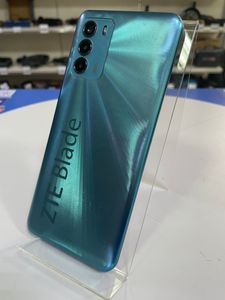 01-200769452: Zte blade v40 vita 4/128gb