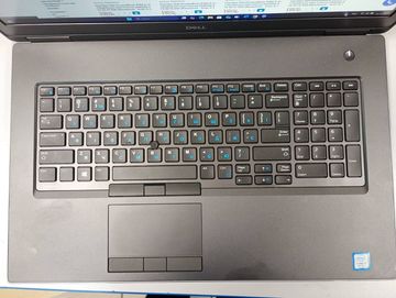 01-200776932: Dell 17/core i7 9850h ddr4/32gb ddr4/hdd *відсутній/ssd 512 gb/quadro rtx 3000 6gb