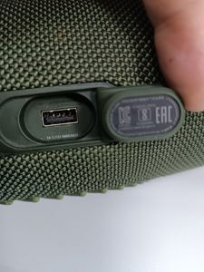 01-200784090: Jbl charge 5