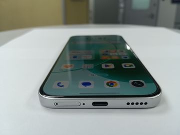 Б/у Мобильный телефон Honor 400 lite 8/256gb 01-200811010