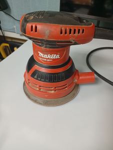 Б/в Шліфмашина вібро Makita m9204 01-200854099