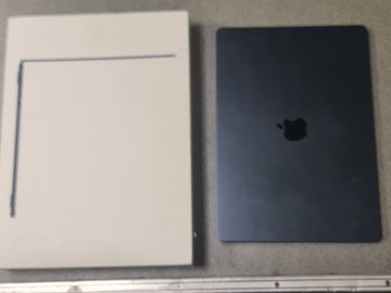 Б/в Ноутбук Apple macbook air 15" 2025 01-200854291